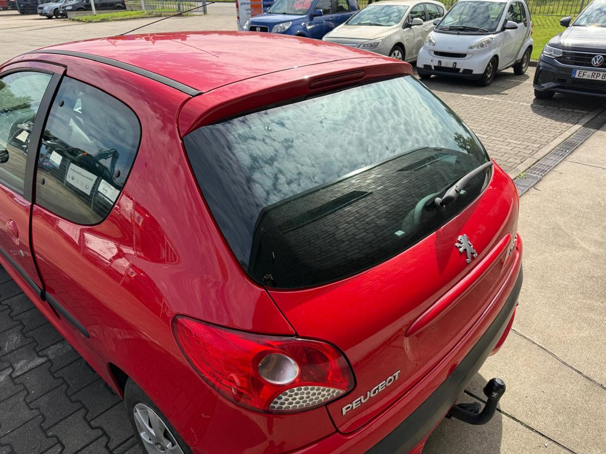Peugeot 206+ original Heckklappe mit Scheibe KKN Rot Aden Rohbau BJ11